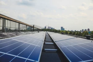 retos del sector energético para 2026 y por qué la fotovoltaica industrial es parte de la solución